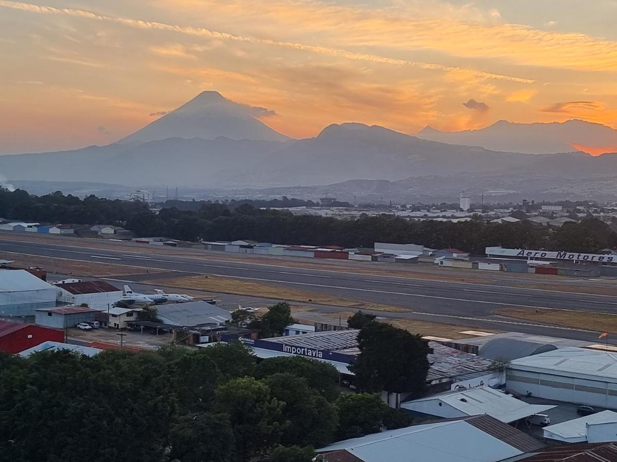 Amazing Volcano views Città del Guatemala Esterno foto