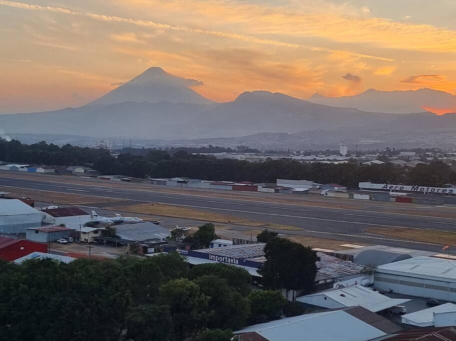 Amazing Volcano views Città del Guatemala Esterno foto